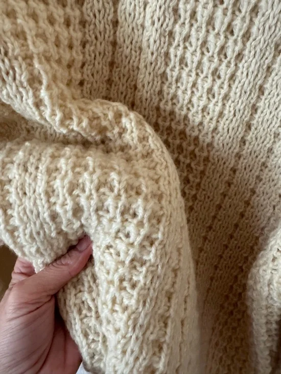 Vtg Gaeltarra Handcrafted Ireland Cable-Knit Crewneck Fisherman Sweater Cream 42 - Picture 9 of 10